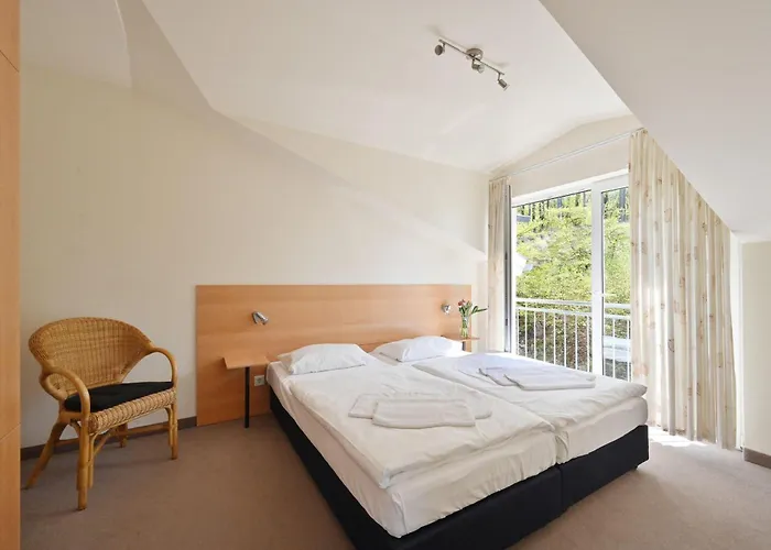 Apartamento Ferienwohnung-12-fuer-6-personen-strandnah-in-sellin-auf-ruegen-villa-celia-wlan-sauna Sellin (Rugen)