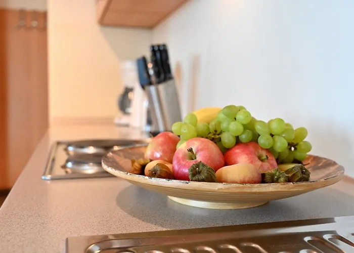 Apartamento Ferienwohnung-12-fuer-6-personen-strandnah-in-sellin-auf-ruegen-villa-celia-wlan-sauna *