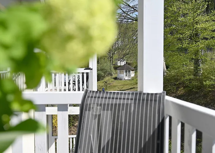 Ferienwohnung-12-fuer-6-personen-strandnah-in-sellin-auf-ruegen-villa-celia-wlan-sauna Sellin (Rugen)