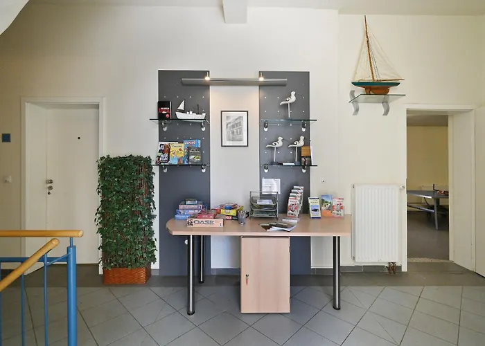 Ferienwohnung-12-fuer-6-personen-strandnah-in-sellin-auf-ruegen-villa-celia-wlan-sauna Apartamento *